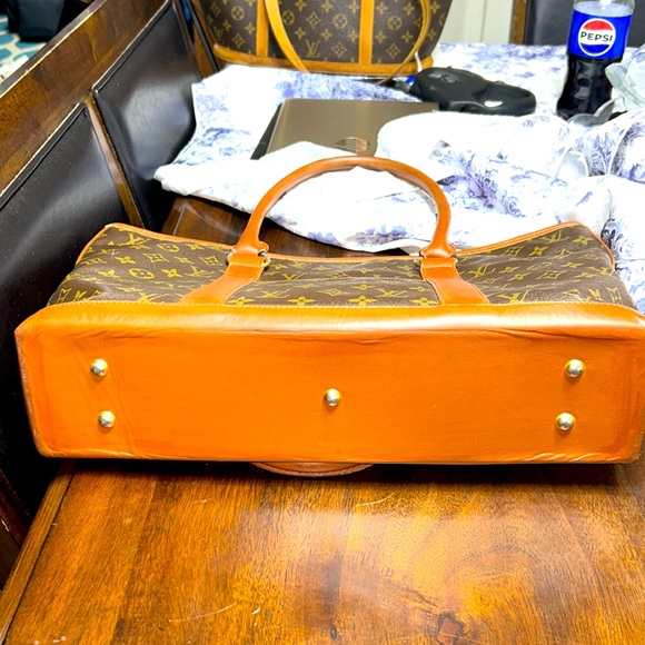 Vintage LV tote - Picture 4 of 4